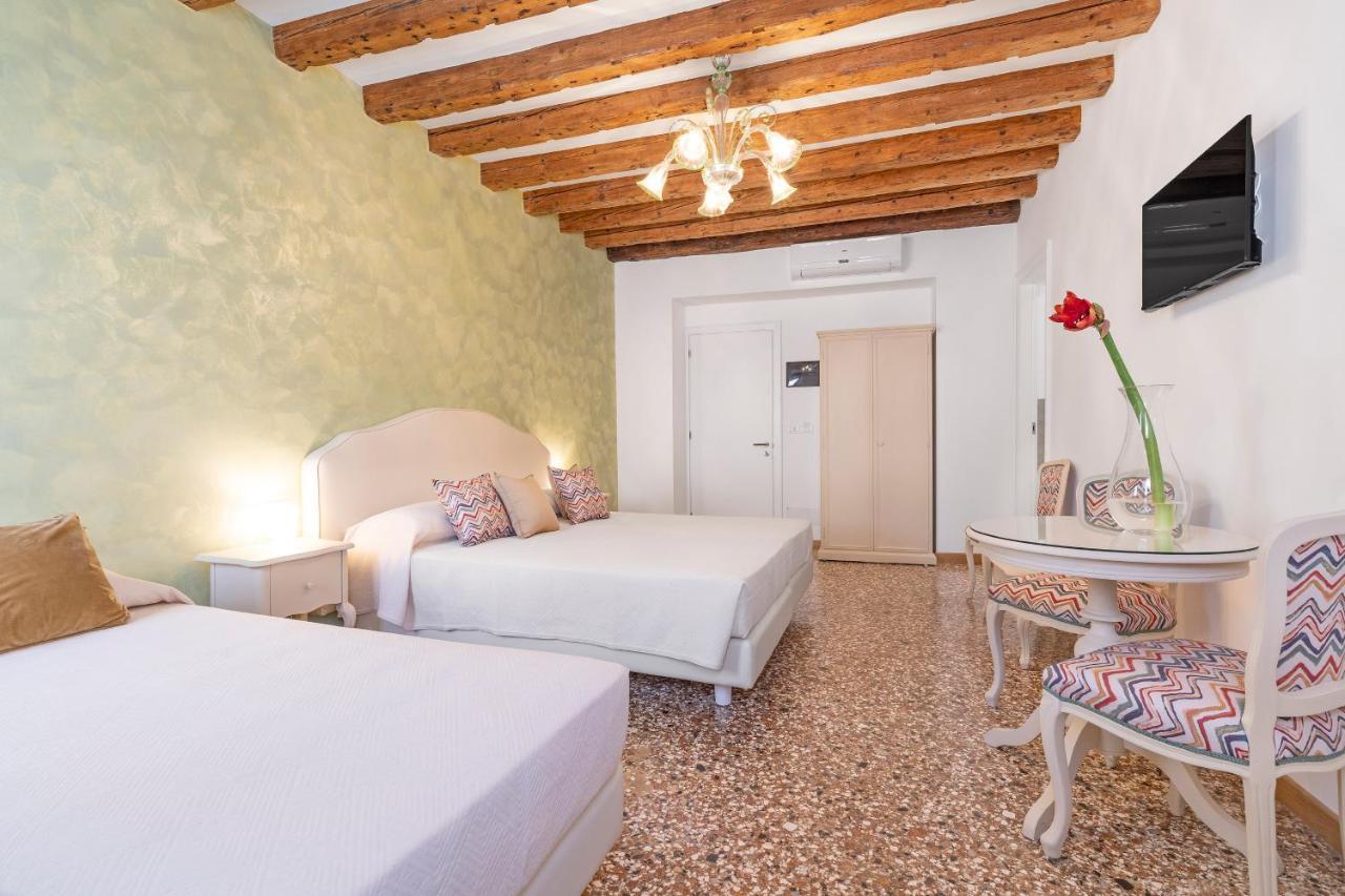 Residenza San Silvestro Hotel Венеция Екстериор снимка