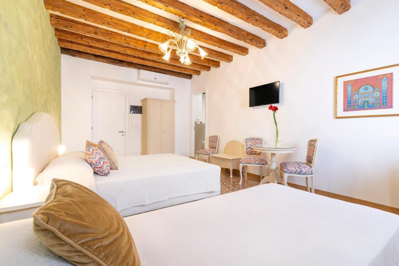 Residenza San Silvestro Hotel Венеция Екстериор снимка