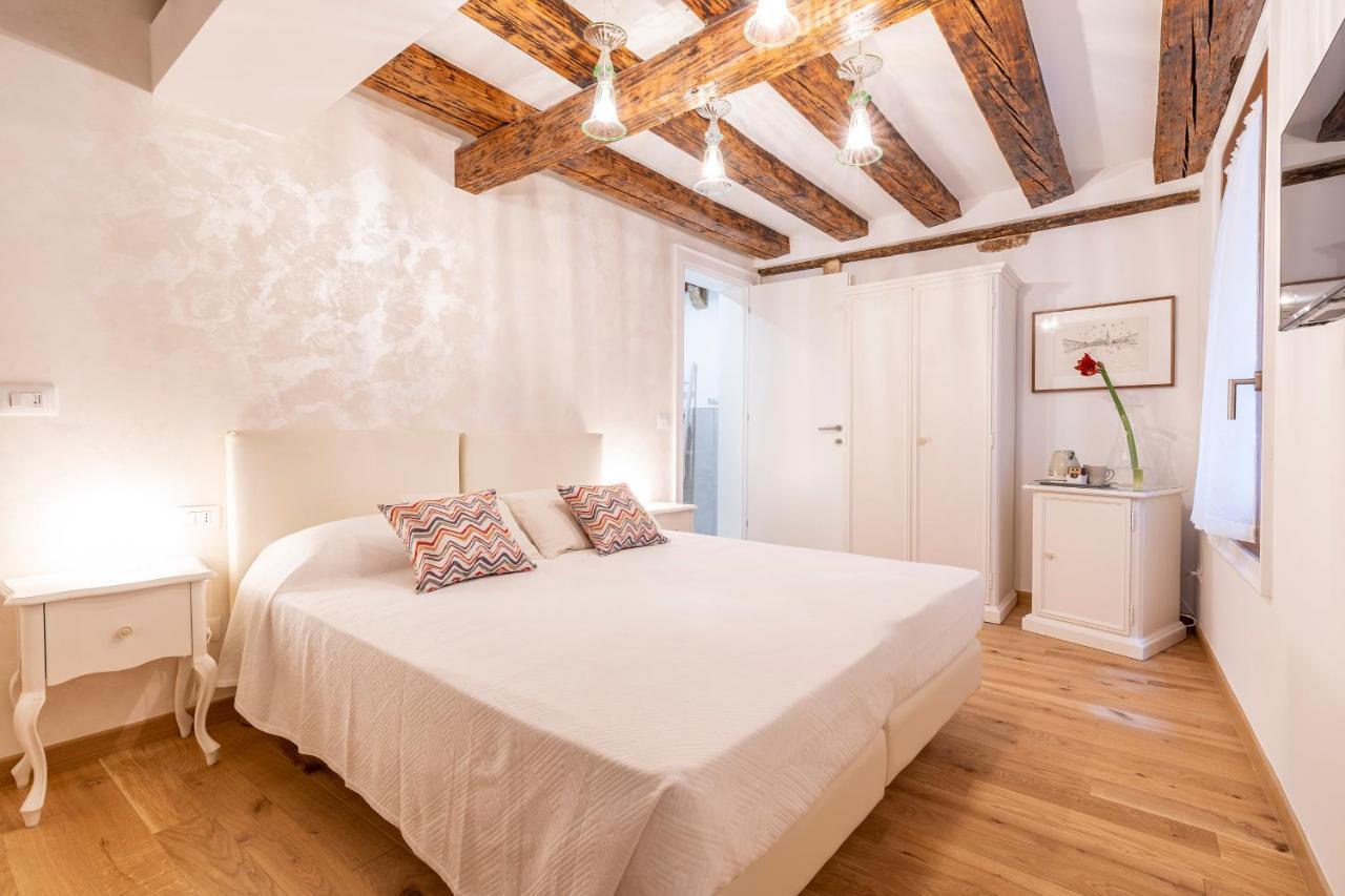 Residenza San Silvestro Hotel Венеция Екстериор снимка